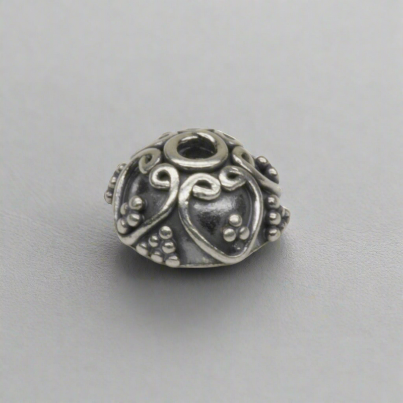 Sterling Silver Heart Wire Design Bali Bead Cap