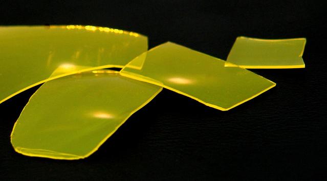 Brilliant Yellow Transparent Reichenbach 096 Frit RW020