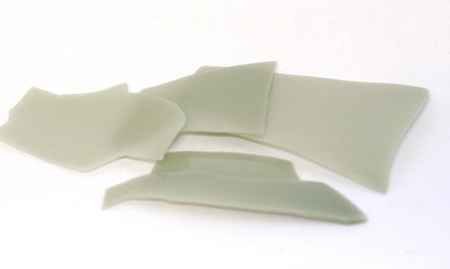 White Smoke Opaque Reichenbach 096 Frit RW184