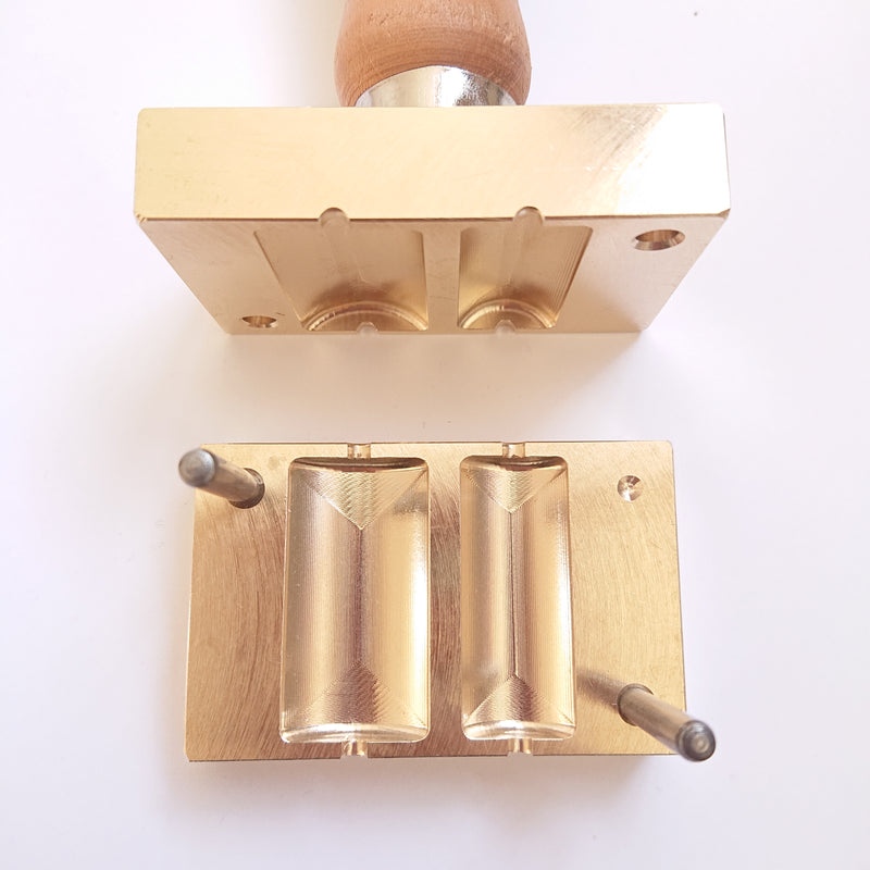 Dual Bead Squeeze Press - chockadoo