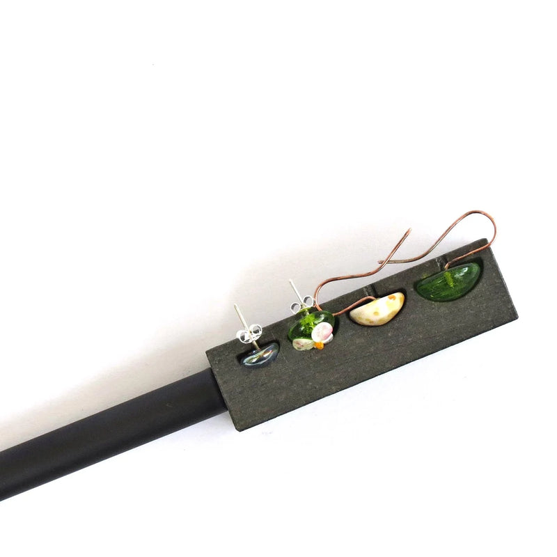 Studs and pins Graphite Paddle