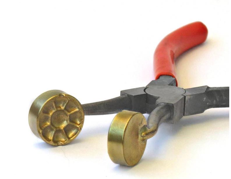 2 sided puff flower Brass Mashers